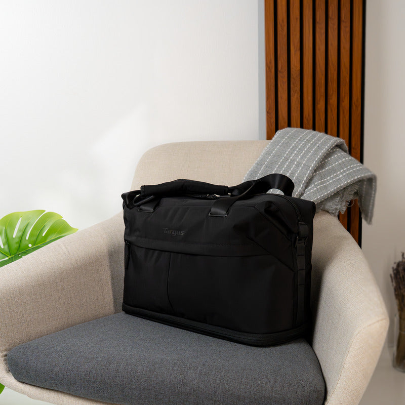 Targus Weekender Travel Tote – image 2