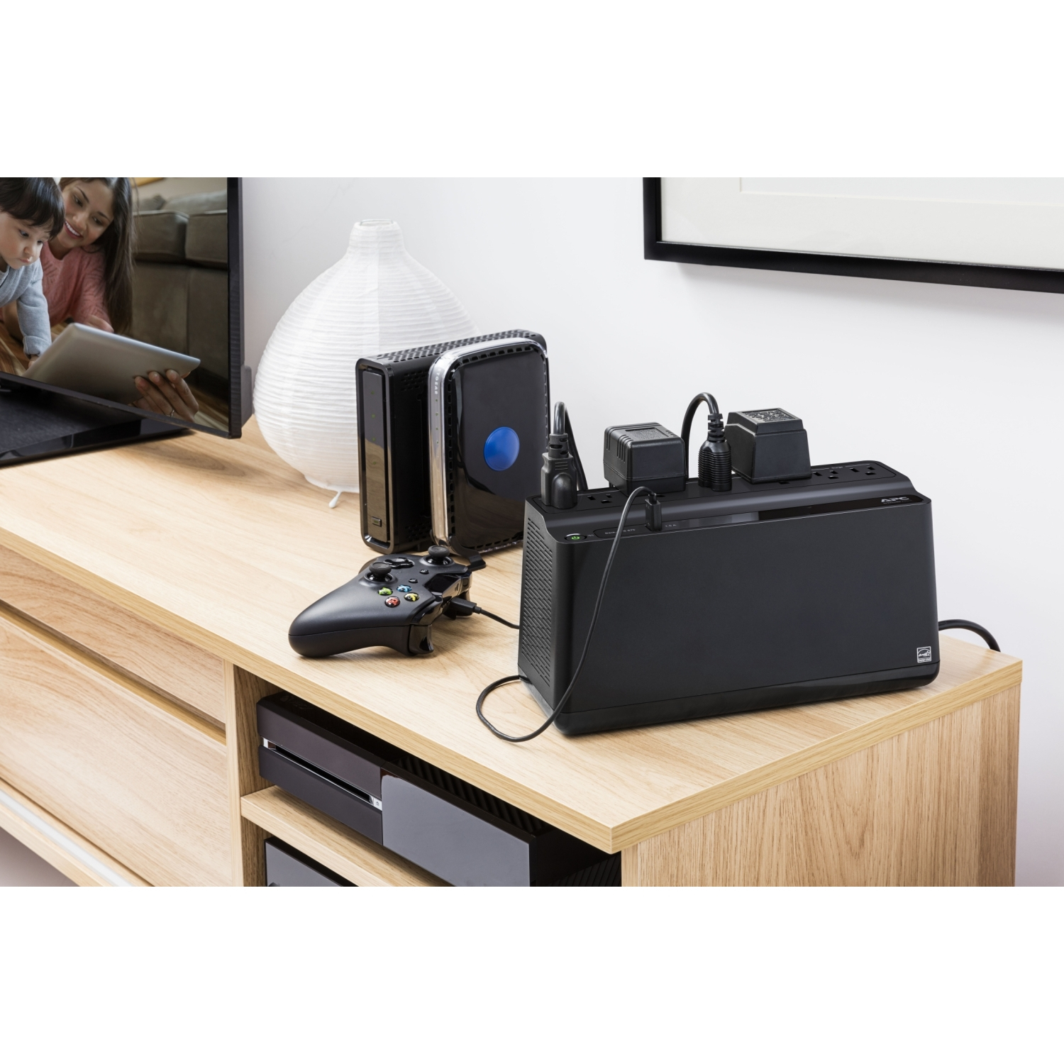 APC BE670M1 uninterruptible power supply (UPS) Standby (Offline) 0.675 kVA – image 4