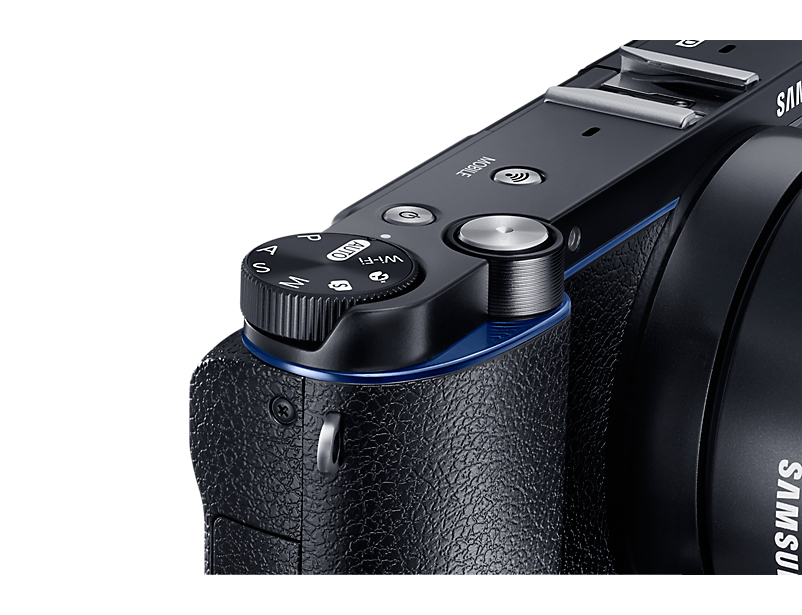 Samsung NX3300 + 20-50mm – image 3