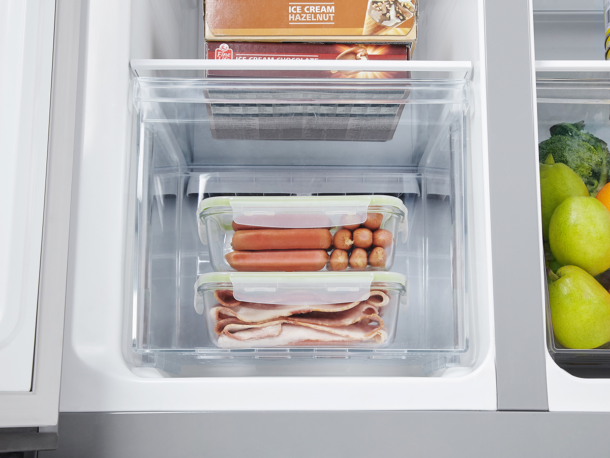 Hisense RS560N4AD1 side-by-side refrigerator Freestanding – image 9