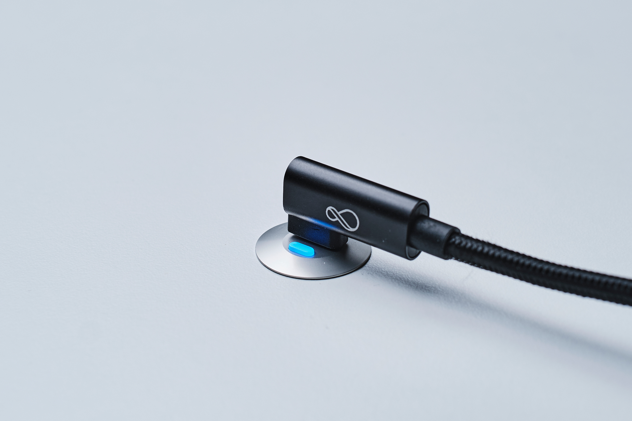صورة Ochno O-SWO-100-1 USB-C Desktop Embedded Hub