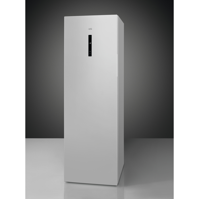 AEG AGB728E2NW Upright freezer Freestanding – image 8