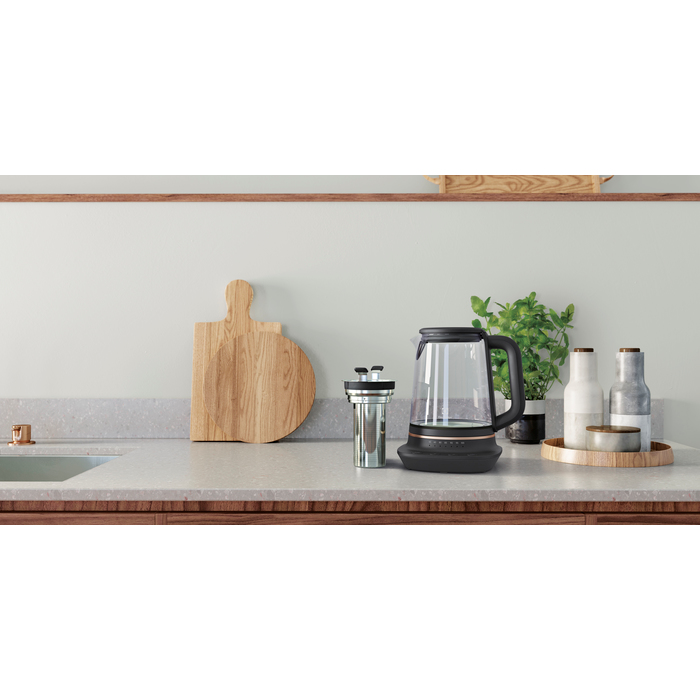 Electrolux E7GK1-8BP electric kettle – image 2