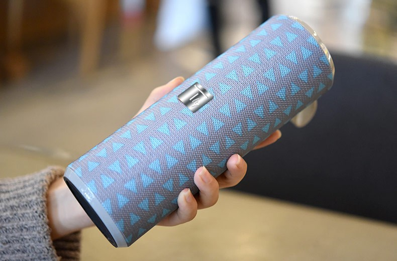 Techly Portable Bluetooth Tube Speaker with FM Radio MicroSD Reader USB – image 4