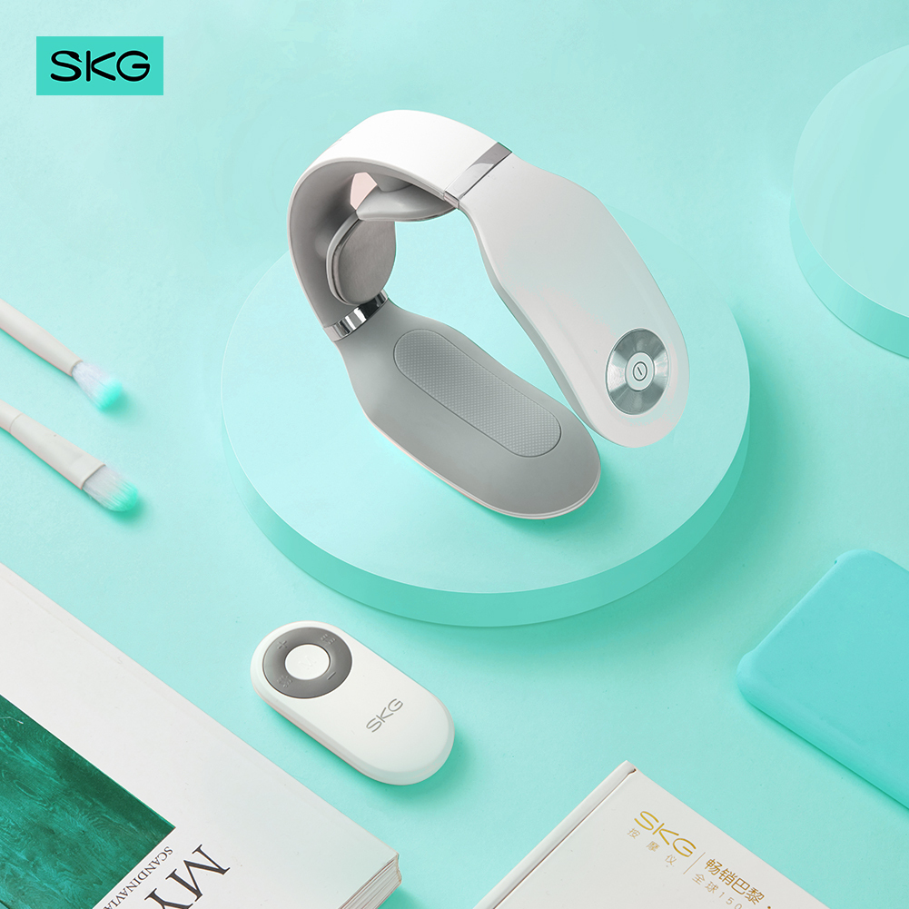صورة مدلك الرقبة SKG 4098E - أبيض