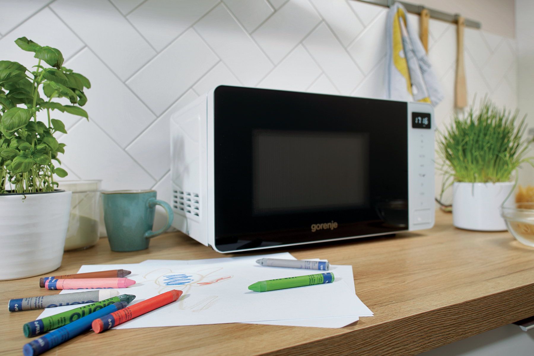 Gorenje MO20S4W White Grill microwave Countertop – image 6
