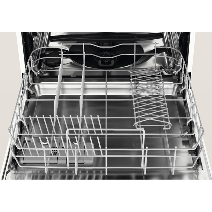 Electrolux ESF5511LOW Freestanding 13 place settings – image 4