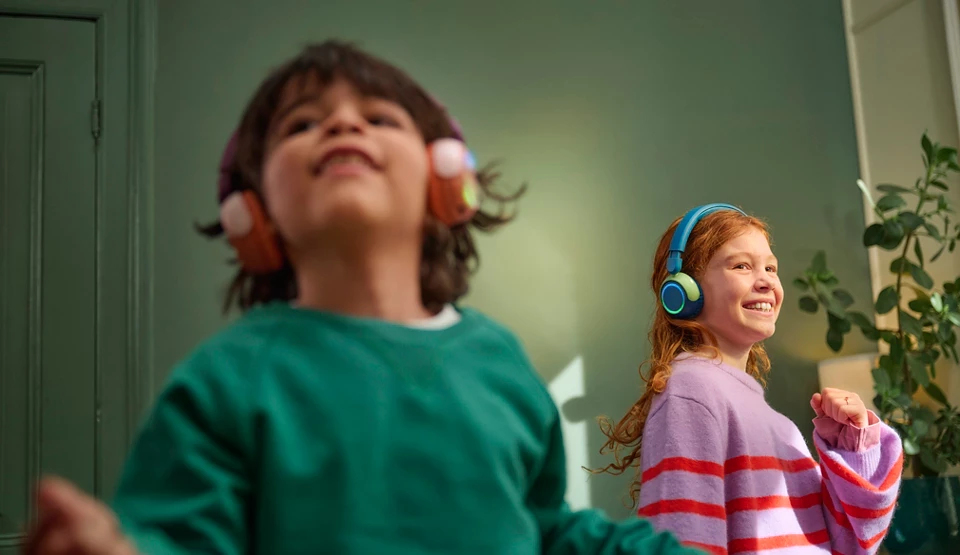 Philips 4000 series TAK4200MP/00 headphones/headset Wireless Head-band Calls/Music Bluetooth Orange, Purple, Rose image 13