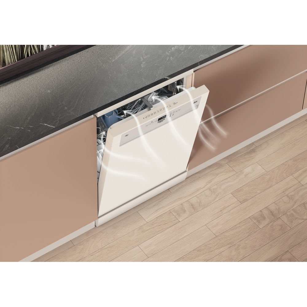 Hotpoint MaxiSpace Freestanding Dishwasher H7FHS51WUK – image 5