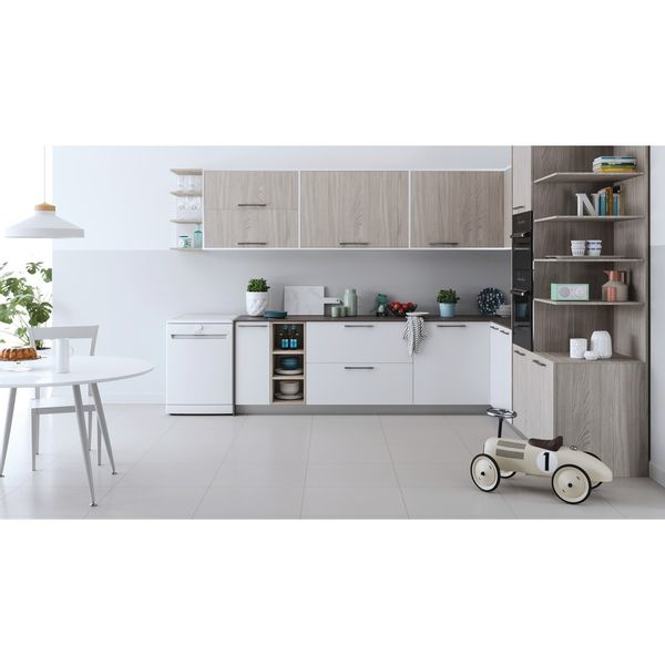 Indesit DFE 1B19 UK – image 6