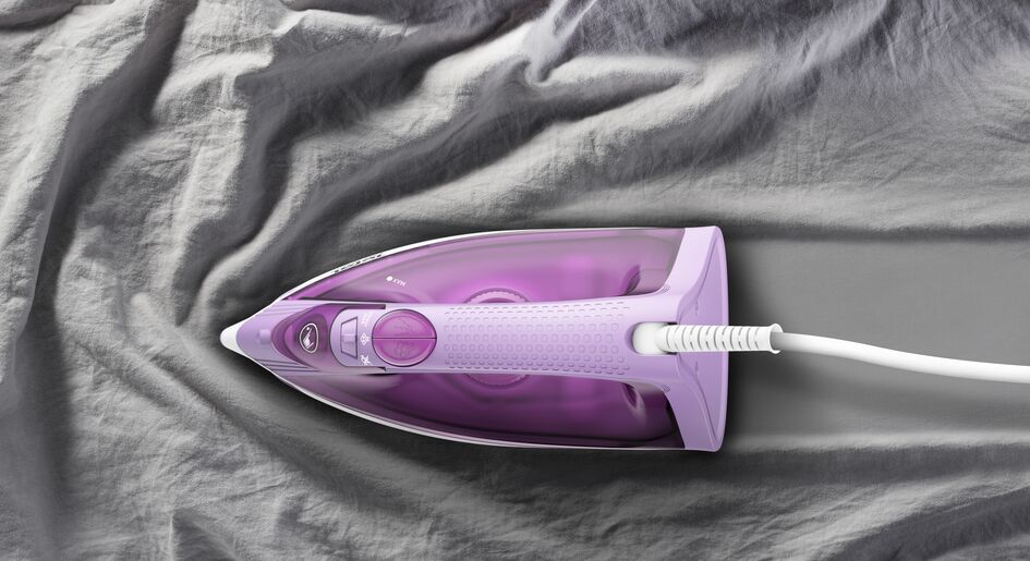 Tefal Steam Essential 2 FV1955 Dry & Steam iron Ceramic soleplate – image 3