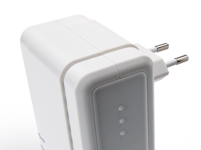 Conceptronic 1-2-3 Powerplug 200 Mbps Network Adapter – image 7