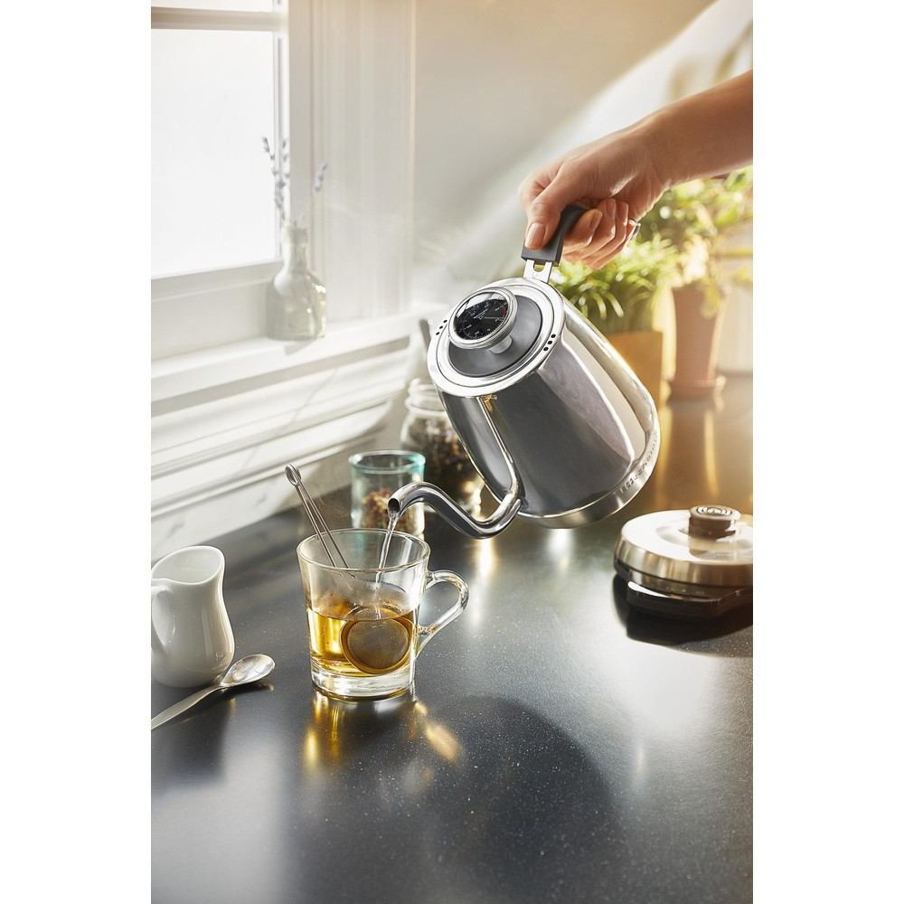 KitchenAid 5KEK1032ESS electric kettle – image 5