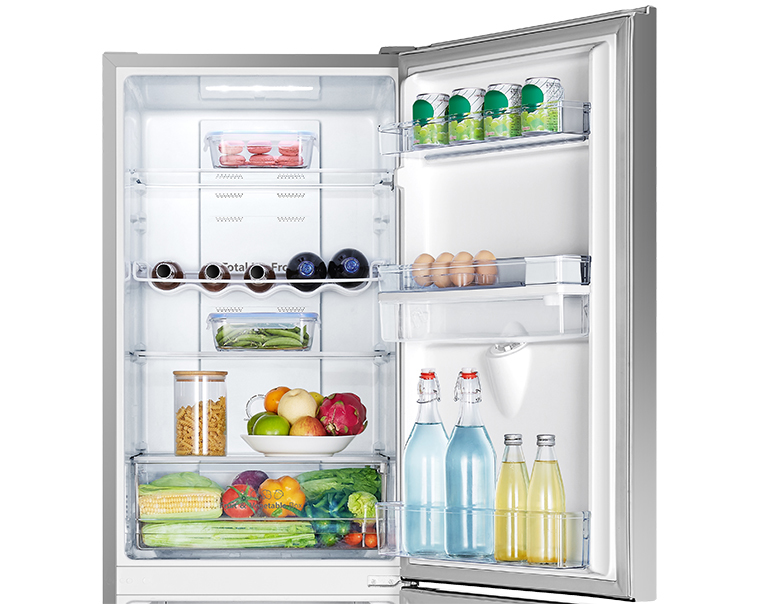 Hisense RB327N4WC1 fridge-freezer Freestanding – image 5