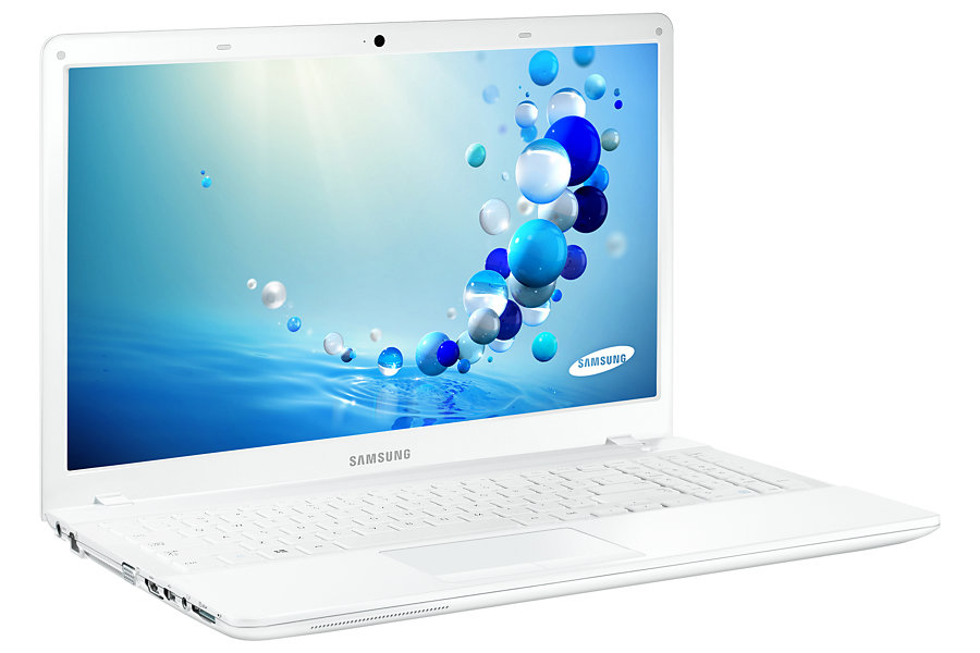Samsung 2 NT270E5K Intel® Celeron® 3215U Laptop