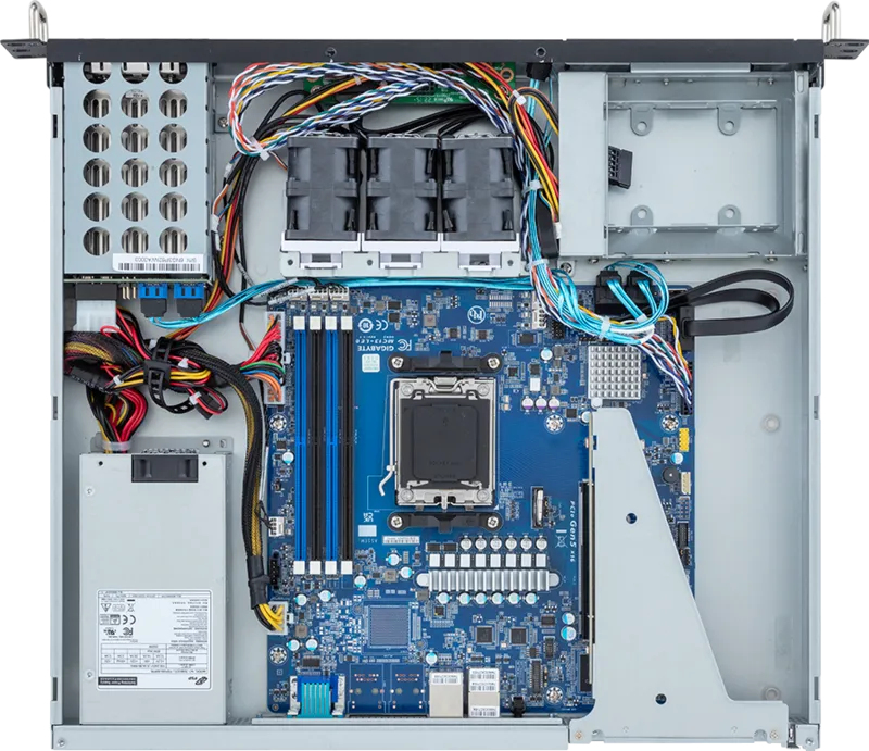 GIGABYTE R113-C10-AA02 AMD B650E Socket AM5 Rack (1U) Black, Steel – image 3