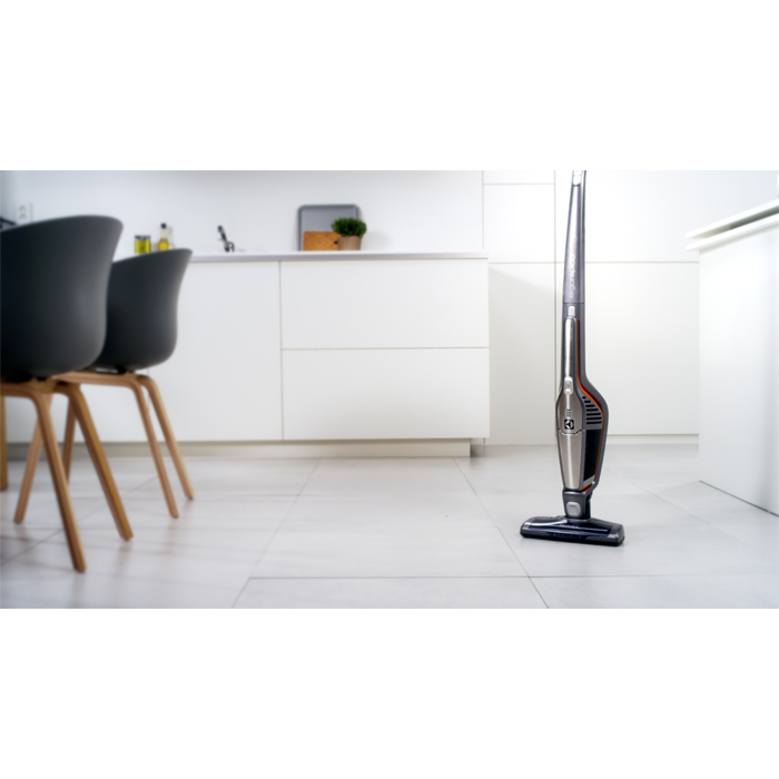 Electrolux ERGO13 2-in-1 stick vacuum Battery Dry Post motor filter Bagless – image 3