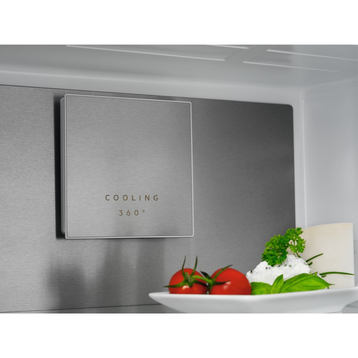 AEG Series 6000 RKB738E3MX fridge Freestanding – image 2