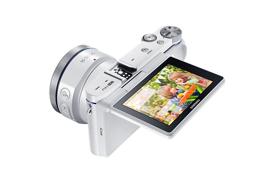 Samsung 3300 + 16-50mm – image 4