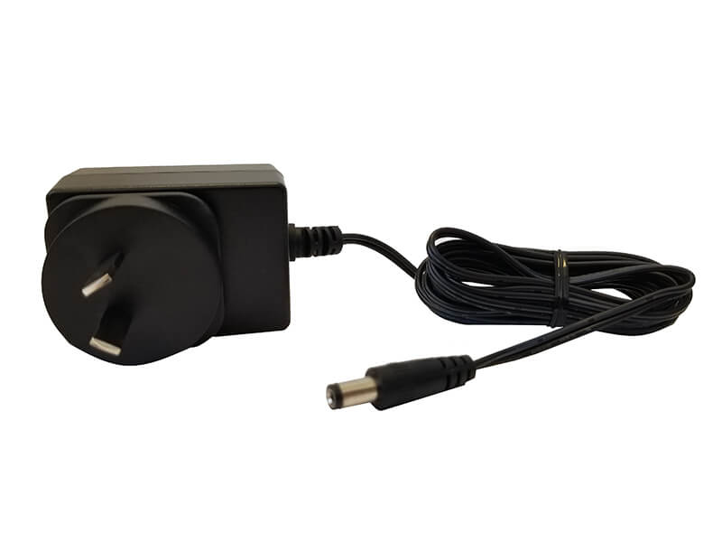 Vertiv 8746 power adapter/inverter Indoor Black