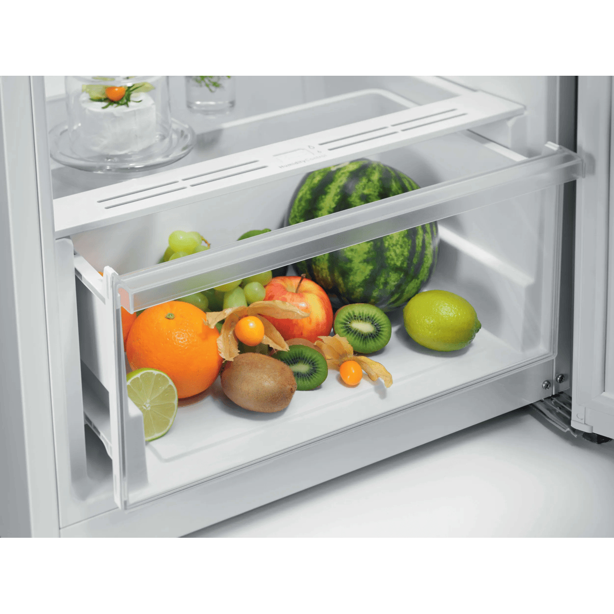 Electrolux LRB1DE33W fridge Freestanding – image 4