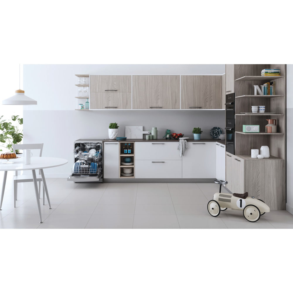 Indesit DFC 2B+16 S UK – image 8