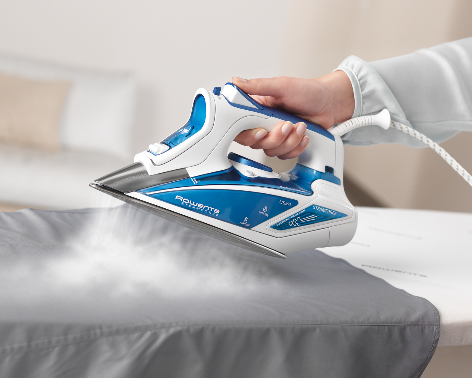 Rowenta DW9220 Dry & Steam iron Microsteam 400 Laser soleplate – image 9