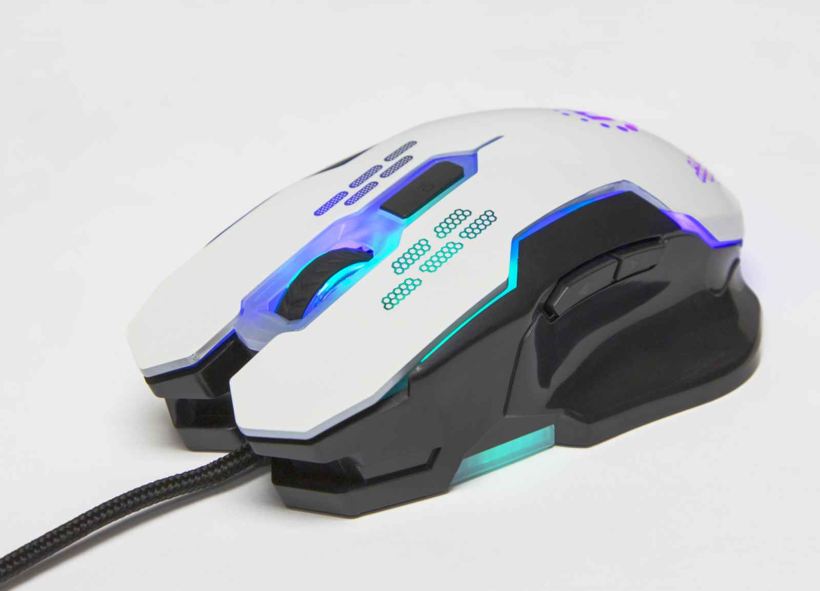 Manhattan Gaming USB Wired Mouse, White, Adjustable DPI (800, 1200, 1600 or 2400dpi), USB-A, Optical, LED lighting, Six Button with Scroll Wheel, Low friction b – image 1