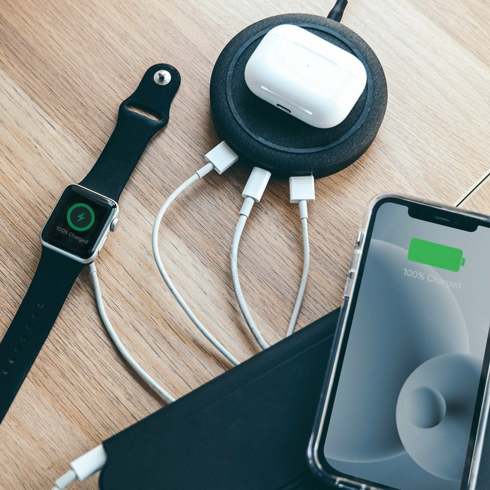 mophie Wireless Charging Hub – image 5