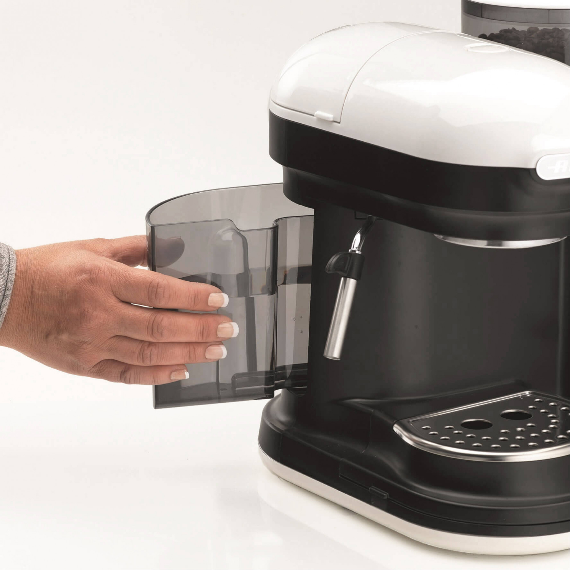 Ariete 1318 Moderna Espresso Machine with Integrated Coffee Grinder, For Coffee Beans and Ground Coffee, Milk Frothing Cappuccino Maker, 1 and 2 Cup Filter, 108 – image 6