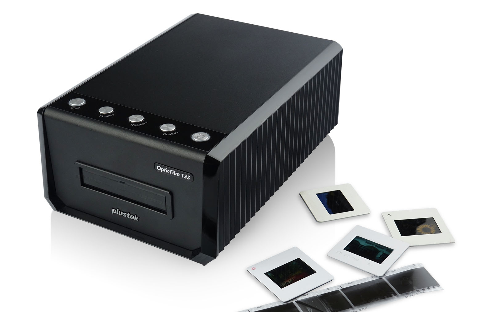 Plustek OpticFilm 135 Film/slide scanner