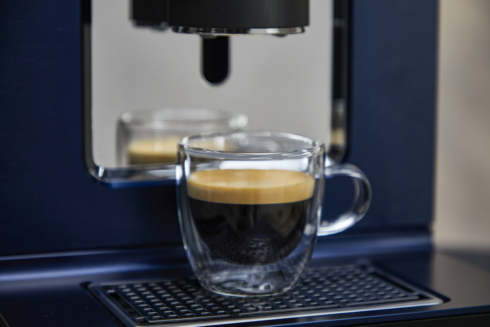Krups Evidence by Wilmotte EA89W4 Fully-auto Espresso machine – image 8