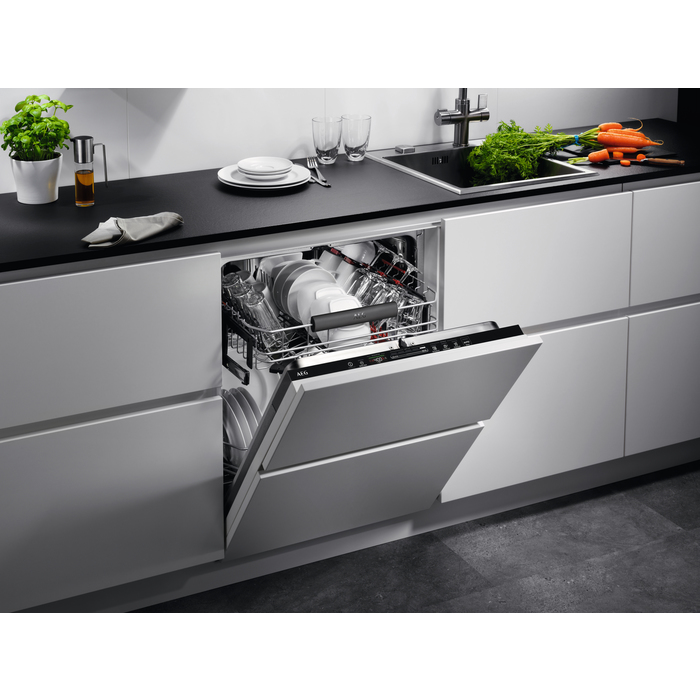 AEG FAV55BVI2P Fully built-in 13 place settings – image 5