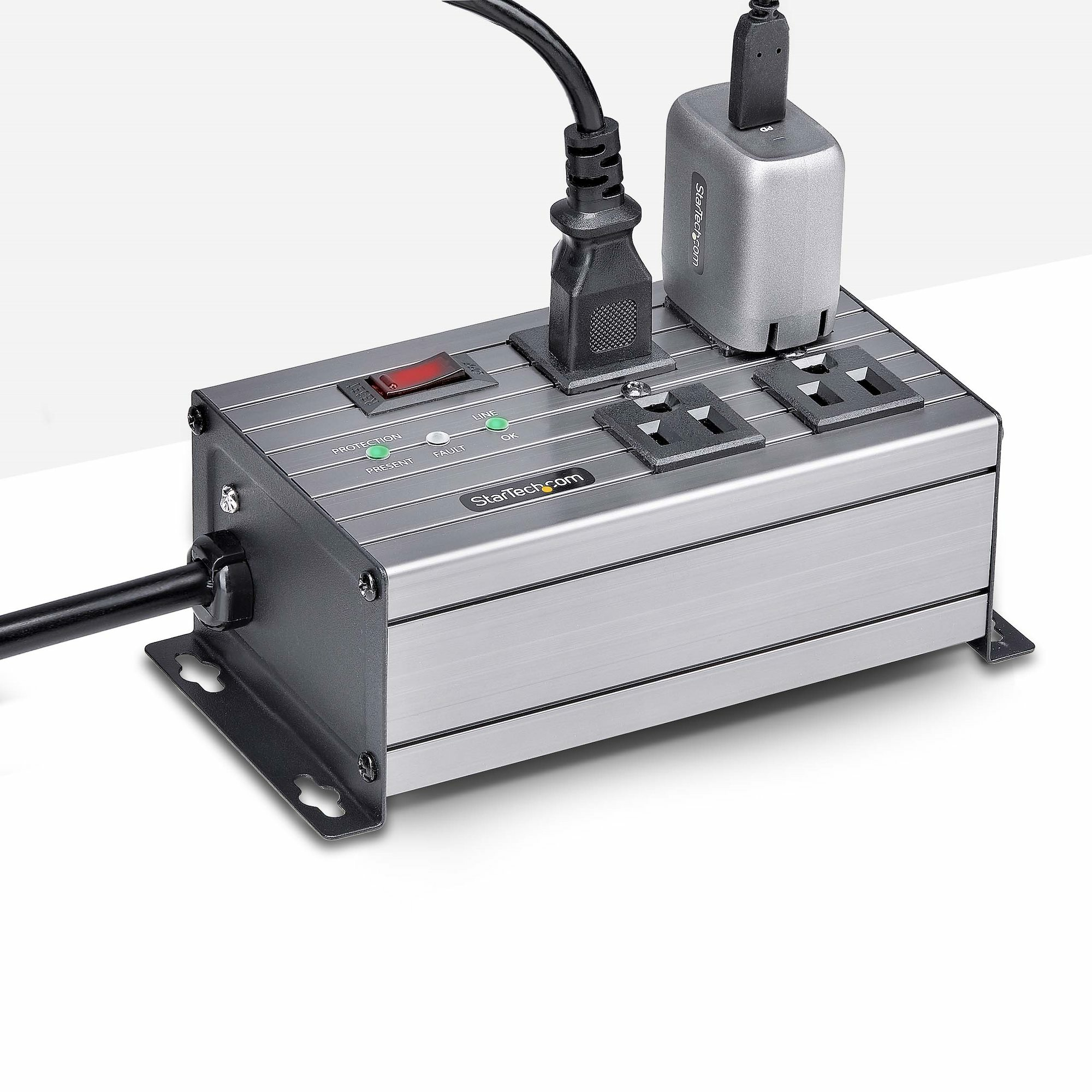 StarTech.com 4-Outlet Industrial Power Strip – image 7