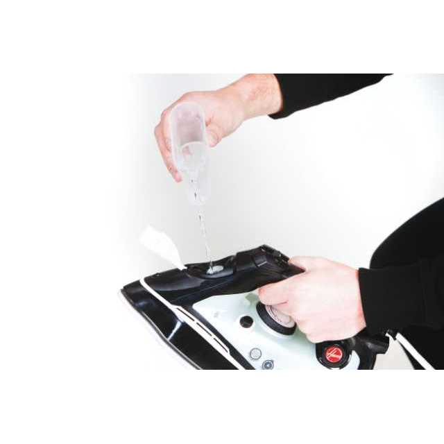 Hoover Ironflow Dry & Steam iron Ceramic soleplate Black, White – image 5