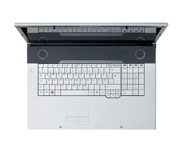 Fujitsu AMILO XI 3650 – image 6