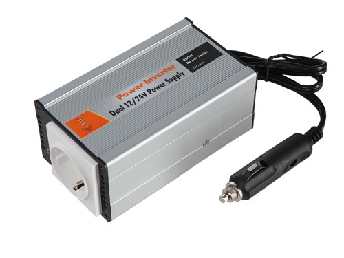 i-tec PINV-200W power adapter/inverter