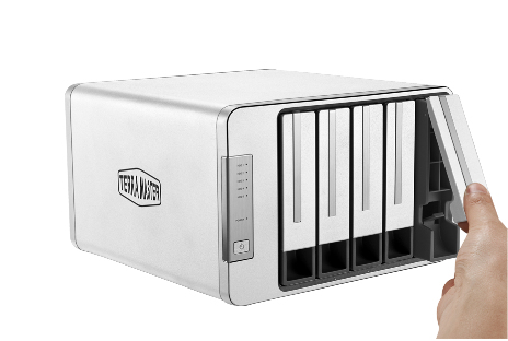 TerraMaster D5-300 10TB 5x2TB Seagate IronWolf 5 Bay NAS Desktop – image 4