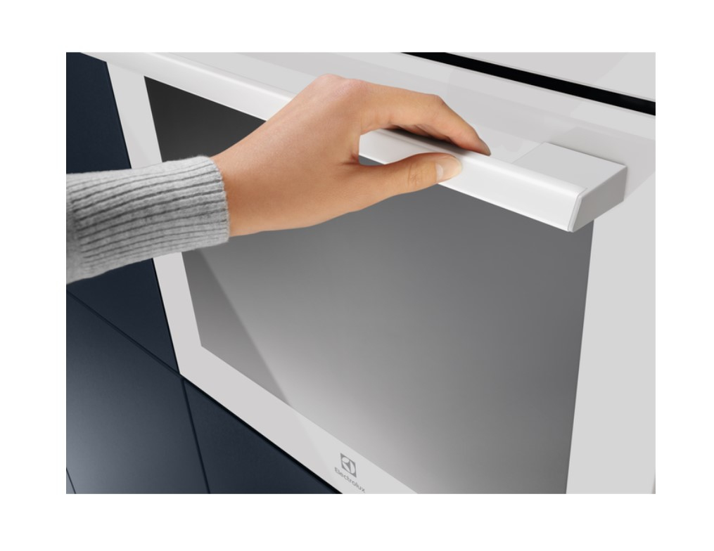 Electrolux EOE8P39WV oven – image 3