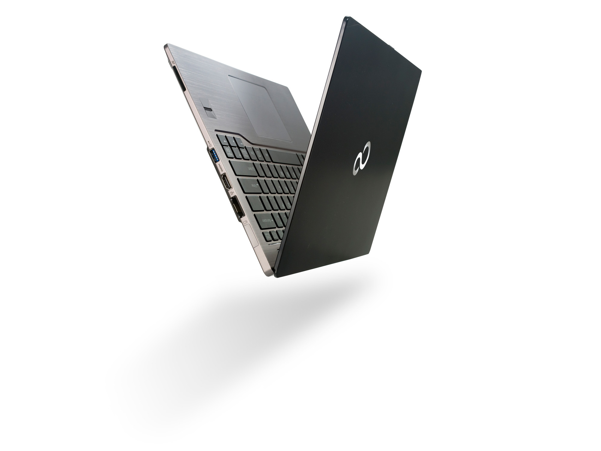 Fujitsu LIFEBOOK U904 Intel® Core™ i7 i7-4600U Laptop – image 5