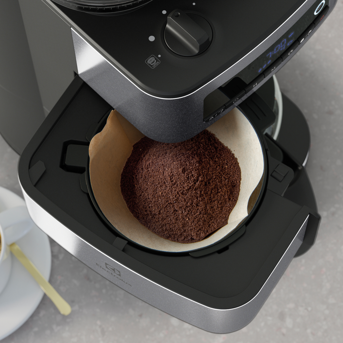 Electrolux 7332543757329 coffee maker Fully-auto Drip coffee maker – image 4