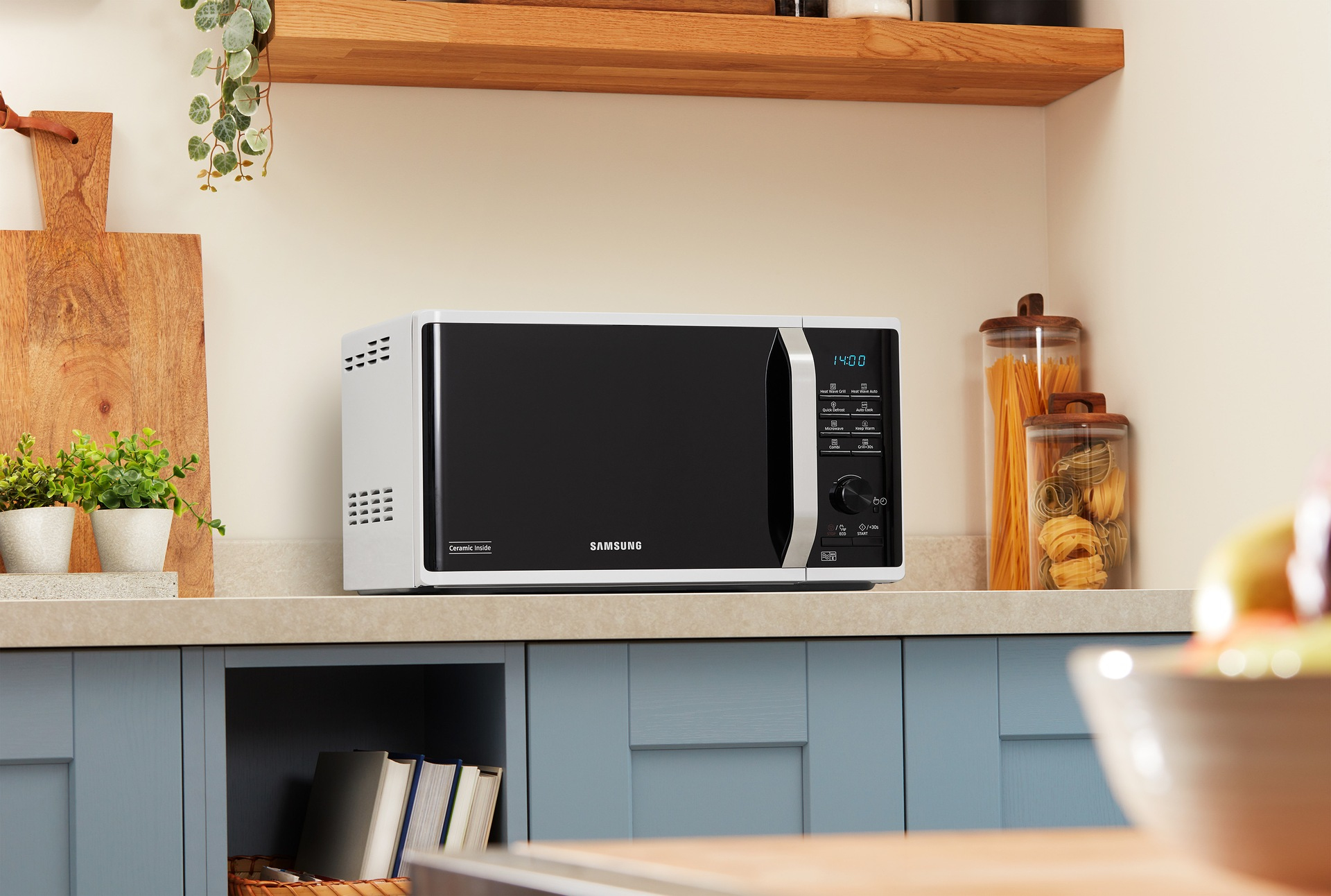 Samsung MW3500K Microwave Oven with Heat Wave Grill – image 2