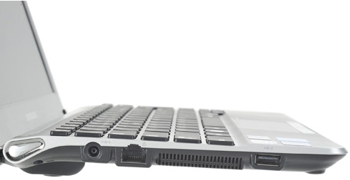 Samsung NC210 Intel Atom® N550 Netbook – image 4