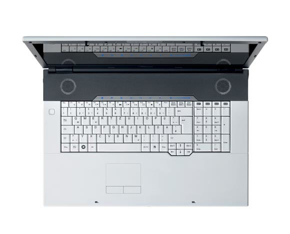Fujitsu AMILO Xi 3650_NR001 – image 6