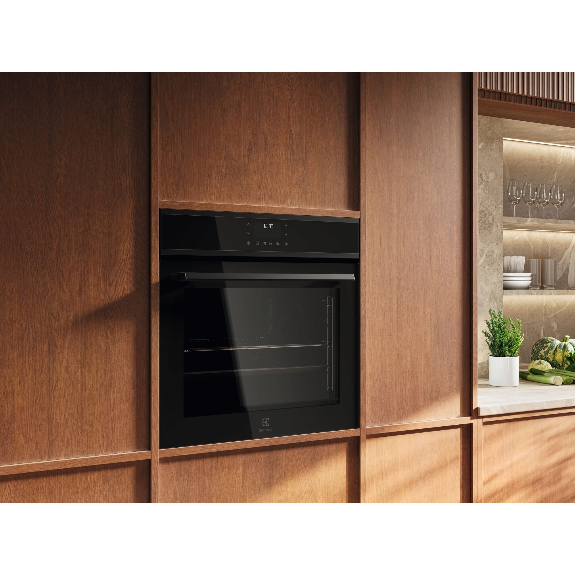 Electrolux EOM7P00H 72 L 3490 W Black – image 6