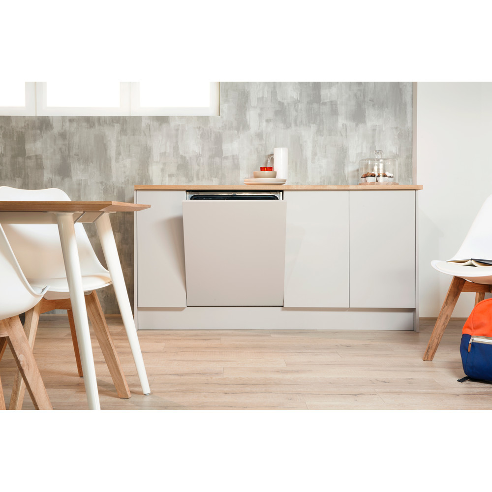 Indesit DIFM 16B1 UK – image 4