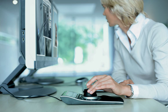 Fujitsu SCENICVIEW P24W-3 – image 2