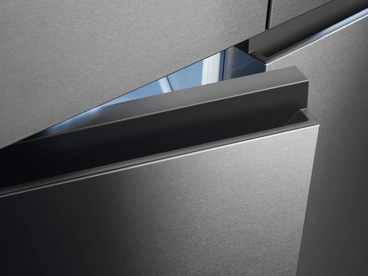 AEG RMB952D6VU side-by-side refrigerator Freestanding – image 9