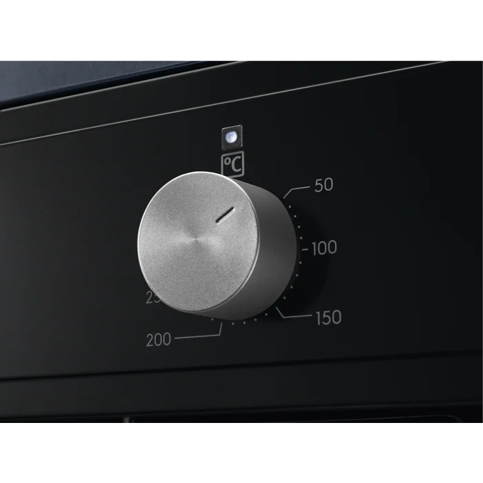 Electrolux EOH2H00K 72 L Black – image 5