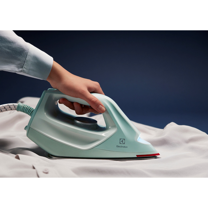 Electrolux E7ST1-2LG steam ironing station – image 8